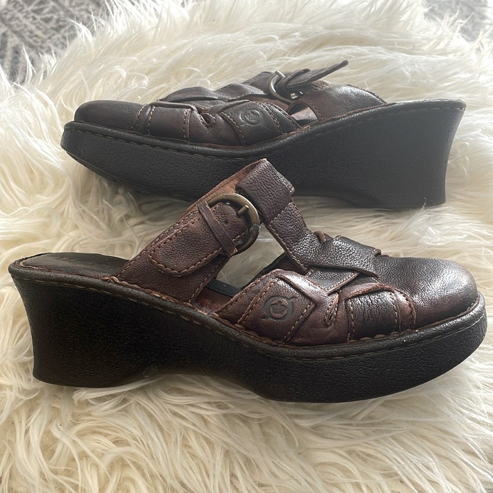 Born brown wedge clogs